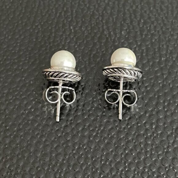 David Yurman Classic Pearl and  Sterling Silver Earrings - Picture 3 of 5